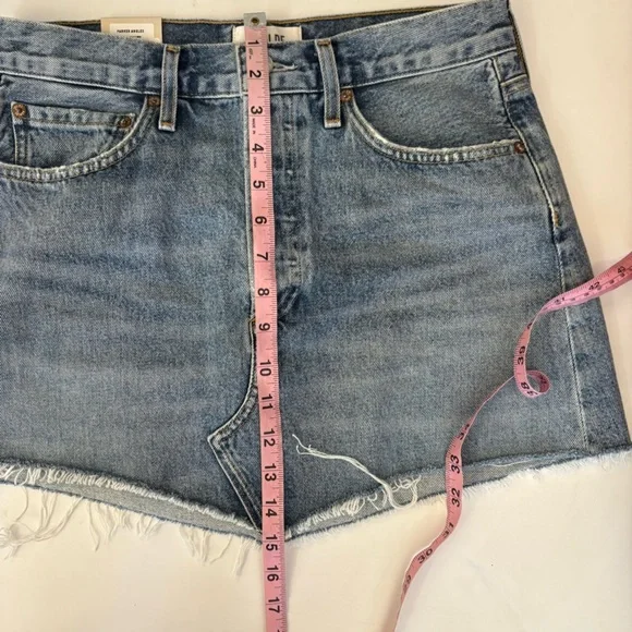 AGOLDE || Parker Angled Hem Denim Mini Skirt Entrance Medium Wash Raw Hem 26 NWT - Picture 10 of 10